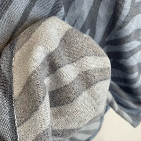 KAREN NEUBURGER Women’s Blue Gray Soft Tank Top Size Medium - Picture 5 of 9